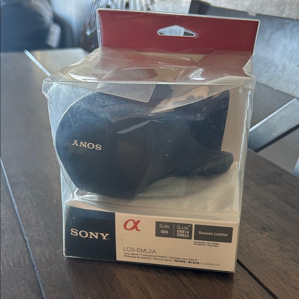 Sony‎ LCS-EML2A Genuine Leather Lens Jacket Case for SEL1855 – New in Box